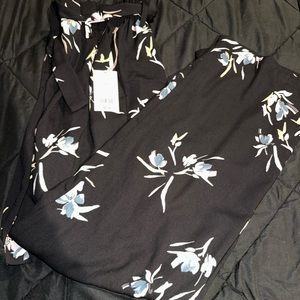 A new day paperbag high-waisted pants